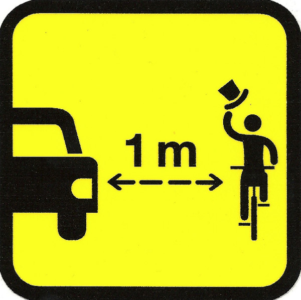 Обгон велосипедиста. Дорожные знаки дистанция. Дистанция на дороге знаки. Дорожный знак держи дистанцию. Обгон велосипеда.